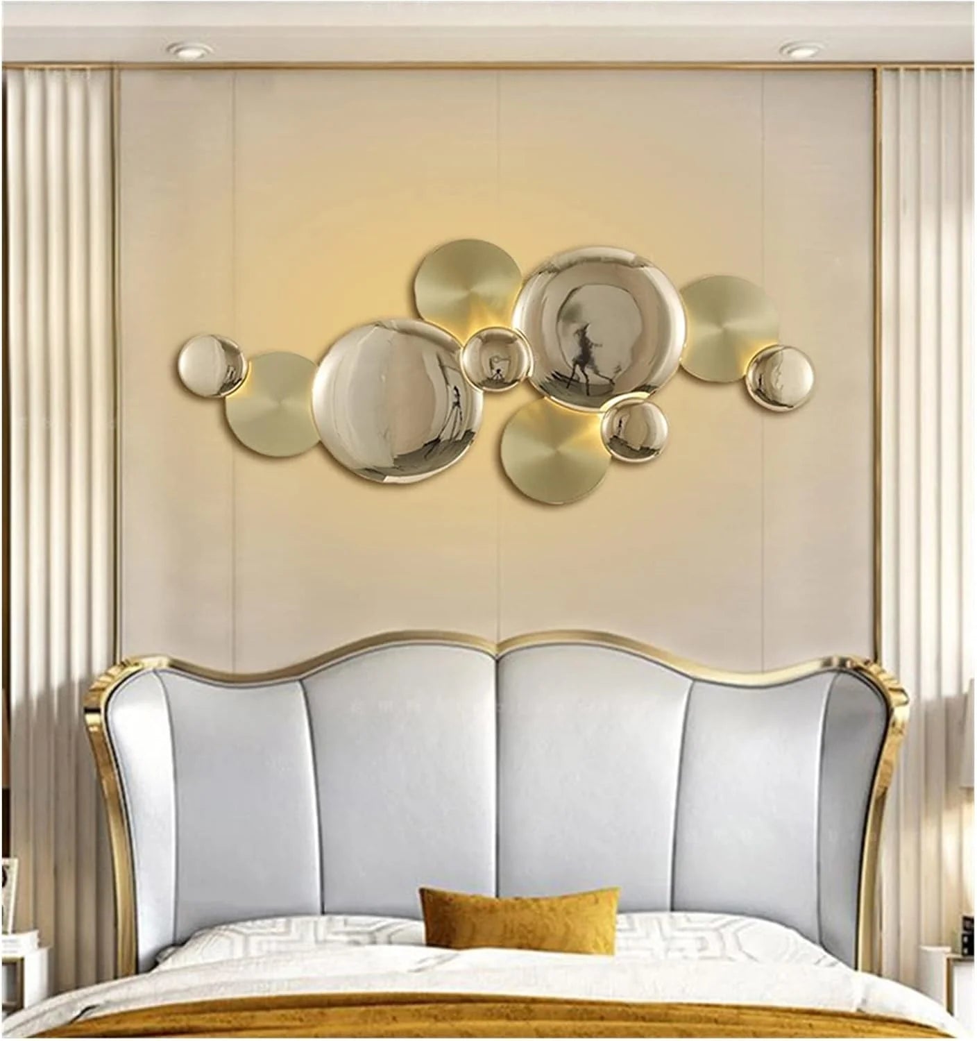 Luxury Gold Disc Wall Light – Modern Art-Inspired LED Wall Lamp for Living Room