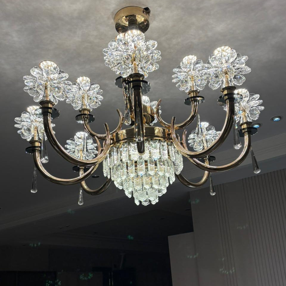 12 arms chandelier