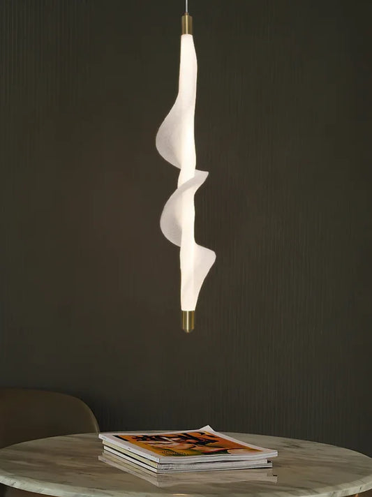 Drift Pendant – Sculptural LED Light in Twisted Mesh Form