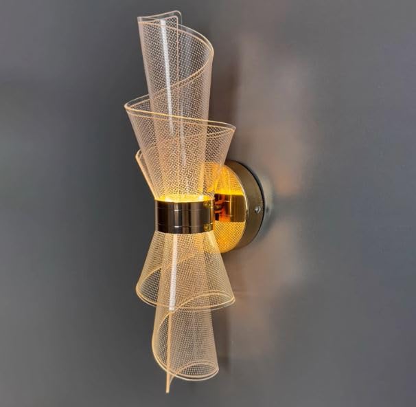 Luxe Wall Light