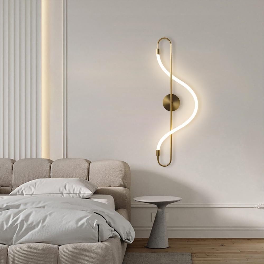 Modern S-Curve LED Wall Light – Gold Finish