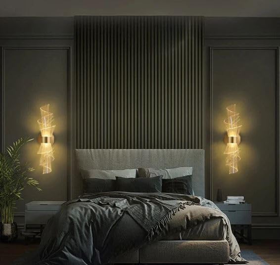 Luxe Wall Light