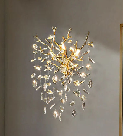 Gilded Elegance Wall Lamp