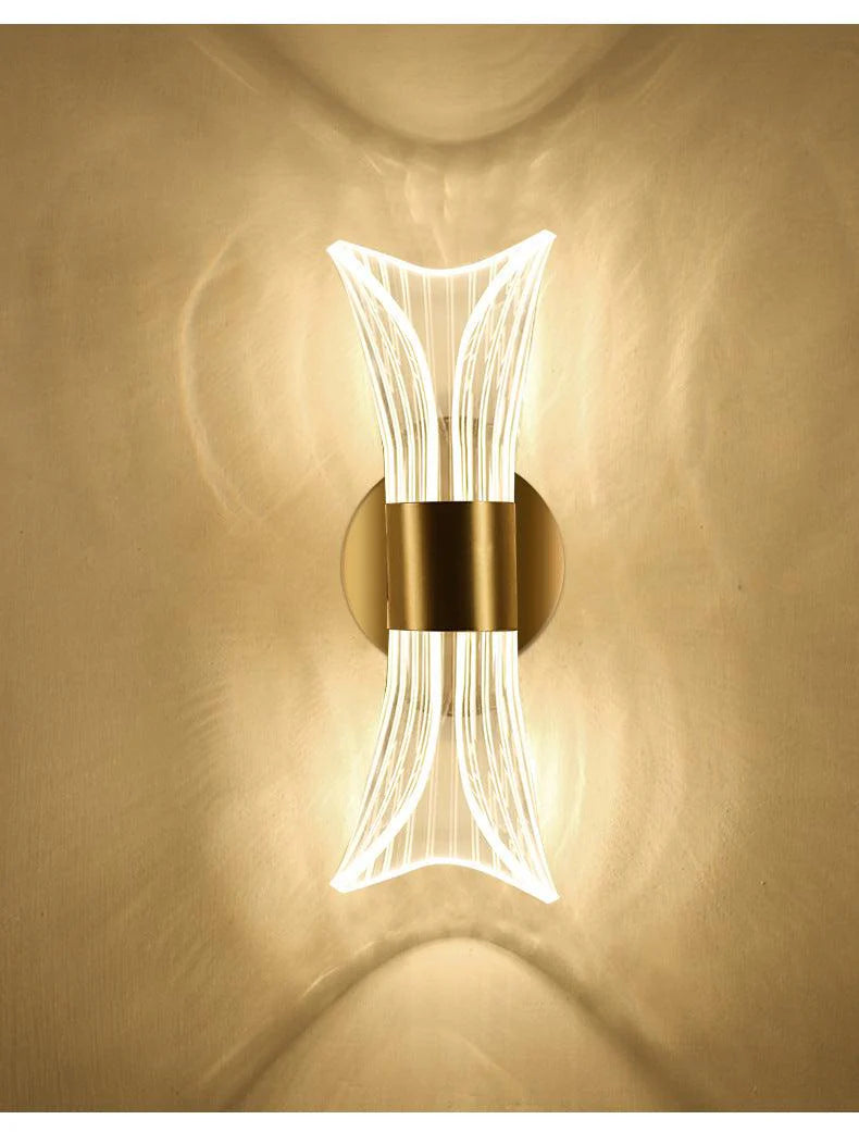 Luxe Radiance Wall Light