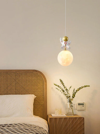 AstroGlow Pendant – Space Explorer Moon Light