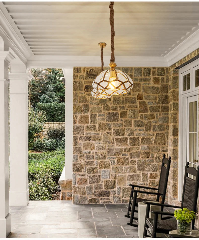 PrismGlow Pendant – Vintage Glamour in Geometric Elegance